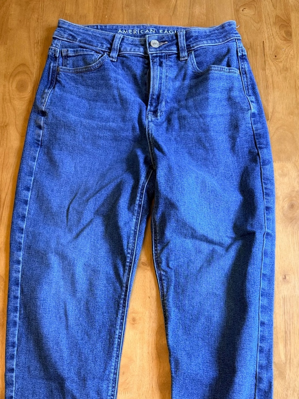 American Eagle Mom Jeans Womens 4 Short Medium Wash High Rise Stretch Denim 555